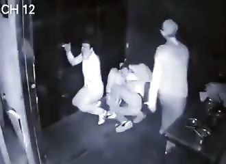 3 hommes sont effrayés lors d'un escape game