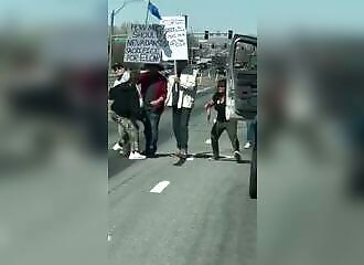Pro-Trump driver smokes protesters and gets attacked 