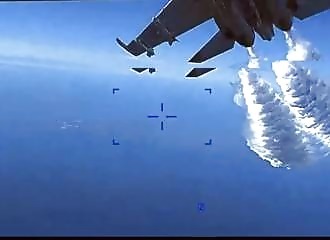 The American drone filmed the Russian fighter crashing into him