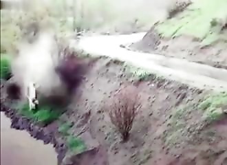 Turquie : un automobiliste se tue en tombant dans un ravin et se fait emporter par le courant d’une rivière