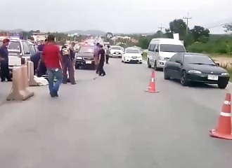 Victime d’un gros guidonnage, un motard se tue après sa lourde chute (Thaïlande)