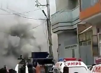 Après 17 heures d’affrontement avec des terroristes, l'armée fait sauter leur immeuble (Pakistan)