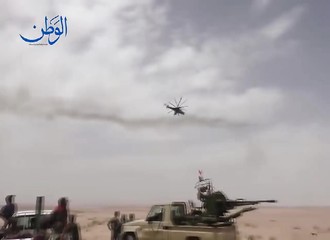 Des hélicoptères Mi-35 de l’armée russe détruisent les positions de Daesh