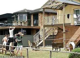 High school party in Vincentia: balcony collapses