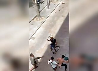  Machete-wielding man attacked by 3 others in Barcelona 