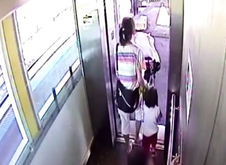 Cette Australienne a tellement d’enfants, qu’elle ne sait plus où donner de la tête