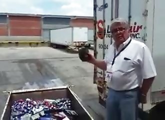 Un haut responsable mexicain veut se débarrasser d’une bouteille de whisky (FAIL)