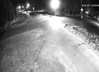 Un motard perd tragiquement la vie à la suite d’une terrible collision avec une voiture