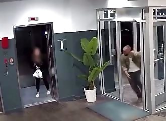 A woman is stalked and assaulted in an elevator (Warning)