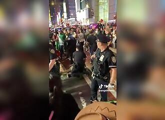 Tensions et arrestations lors de l'Indépendance mexicaine à NYC