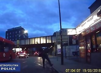 Tentative de meurtre au fusil à pompe en pleine rue (Londres)
