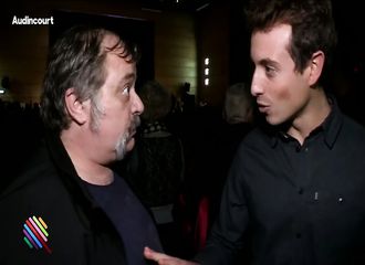 Hugo Clément, journaliste de l’émission le «Quotidien», se fait agresser par un militant lors d’un meeting de Manuel Valls