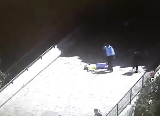 Jordanien tente d'assassiner des policiers israélien, et se fait exécuter (Public averti)