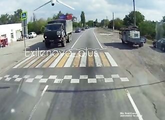 ram-2x drone strikes Russian truck in Donetsk