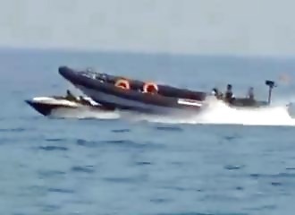 Sea chase: a Spanish police boat crushes a migrant boat to stop them
