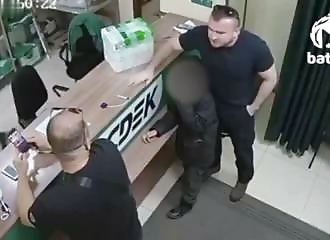 Two Russians fight and finish like real men