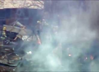 Deux morts et une maison détruite après l’explosion d’un stock de feux d’artifice