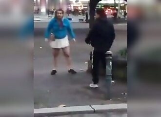 A transsexual tries to remove the veil of a Muslim woman, that turns badly for him