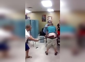 Voilà qui doit vraiment, vraiment faire mal !