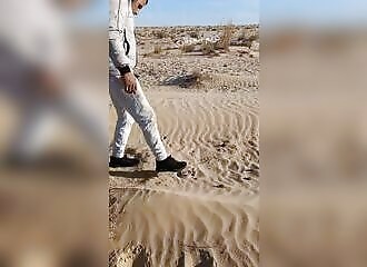 Mettre le pied sur une mine, forcément une mauvaise idée !