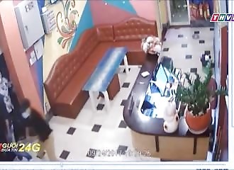 Vietnam : des employés d’une boutique se font attaquer à la machette