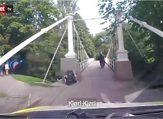 Voleurs en scooter VS policiers norvégiens