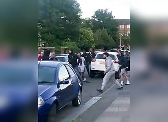 Combat au couteau lors d'une fête dans un quartier de Londres