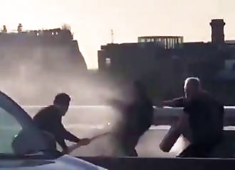 Attaque au couteau à Londres : un homme utilise une dent de narval pour neutraliser un terroriste