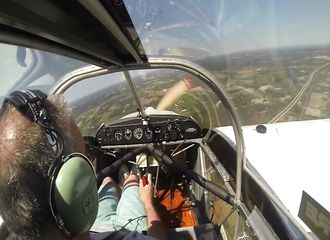 Que feriez-vous si vous perdiez l’hélice de votre avion en plein vol ?