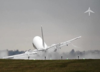 Les passagers de cet avion ont dû avoir la peur de leur vie…