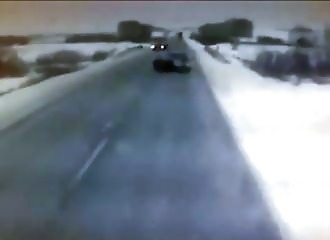 Russie : une femme et sa fille meurent dans un terrible accident de voiture