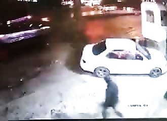 Même Flash en personne n’aurait pas eu assez de temps pour éviter cette voiture…