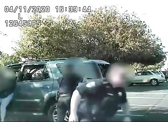Recherché dans une affaire d’homicide, il ouvre le feu sur les policiers (Californie)