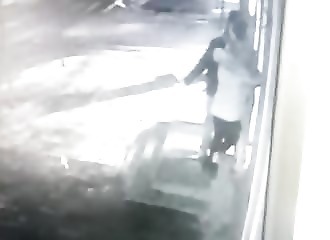 Il vient de tuer un homme, mais il ne le sait pas encore (Russie)