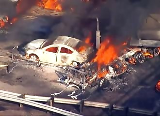 Colorado : un semi-remorque percute 32 véhicules et fait au moins 4 morts en provoquant un gigantesque incendie