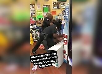 Man refusing to be arrested forces two police officers to be violent