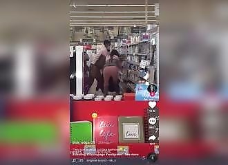Un tiktokeur filme des voleurs en train de se servir dans un magasin aux Etats-unis