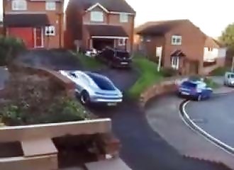 Comment détruire sa Porsche Taycan en 2 secondes…
