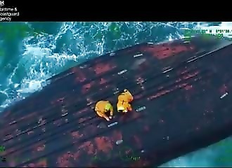 Quatre pêcheurs sauvés après le chavirement de leur bateau dans la Manche (Angleterre) 