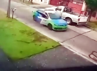 La méthode argentine pour arrêter des voleurs en scooter
