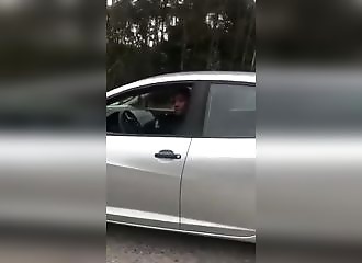 Il tente de prendre la fuite après avoir percuté un cycliste