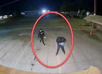 2 arsonists set themselves on fire by setting a building on fire