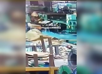 Un ouvrier a la vie sauve grâce à son casque