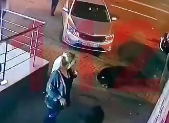 Recalé à l’entrée d’une boîte de nuit, un homme ouvre le feu sur un videur (Russie)