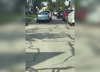 Il suit une voiture lors d'un road rage et se fait tirer dessus !