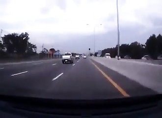 Un automobiliste s’endort au volant de son véhicule et c’est tout de suite le drame