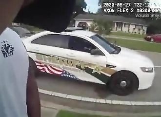 Pris pour un cambrioleur, un joggeur finit par sympathiser avec un policier (Floride)